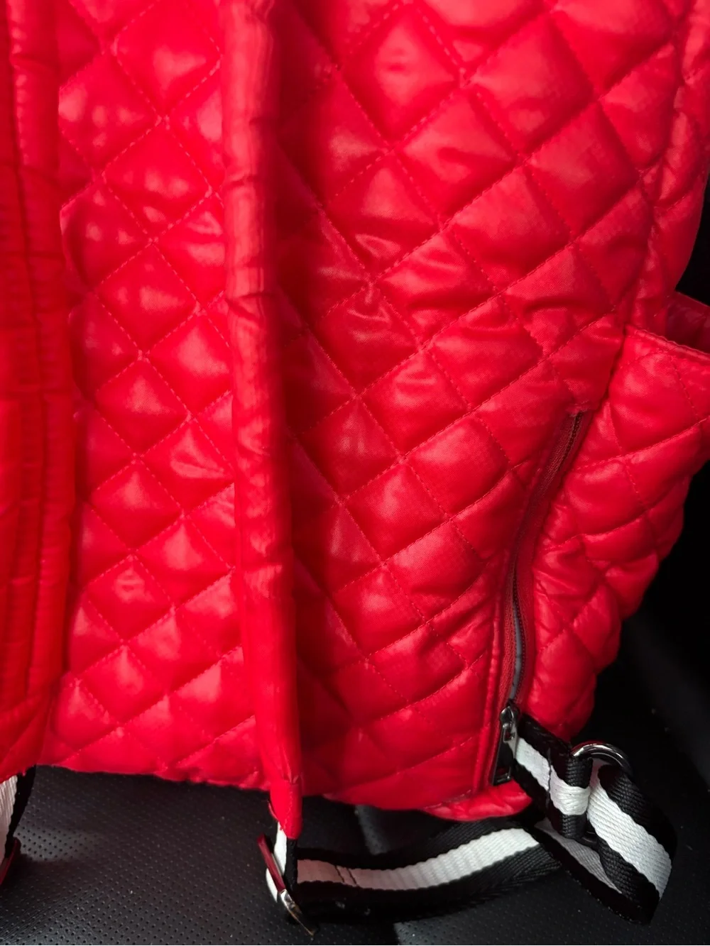 Oliver Thomas 24+7 Tennis Backpack Quilted. Red